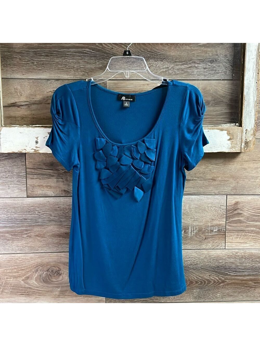 AB Studio Women’s Small Teal Blue Scoop Neck Top Ruffle Front Puff Sleeve Blouse